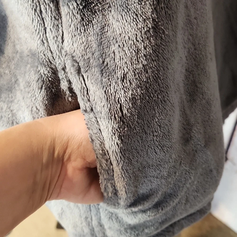 Kori America Gray Soft Fleece Sweater M
